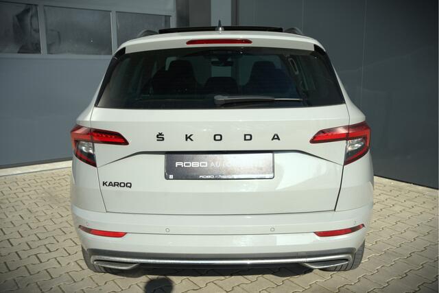 Skoda Karoq 1.5 TSI ACT Sportline Business | Panoramadak | Stoelverwarming | Stuurverwarming | Canton | Keyless | Apple Carplay | Camera | Adaptive Cruise Control | Dodehoekdetectie