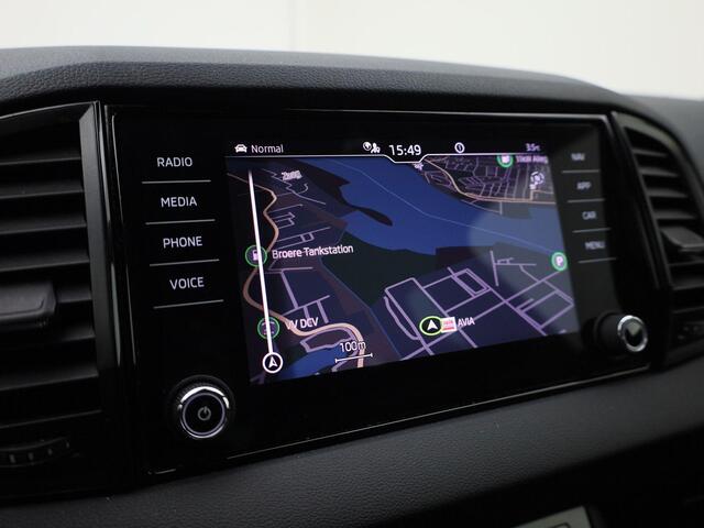 Skoda Karoq 1.5TSI/150PK ACT Sportline DSG · Navigatie · Apple/Android · Camera + Parkeersensoren · Garantie t/m 28-09-2027 of 60000km.