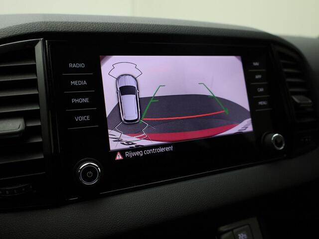 Skoda Karoq 1.5TSI/150PK ACT Sportline DSG · Navigatie · Apple/Android · Camera + Parkeersensoren · Garantie t/m 28-09-2027 of 60000km.