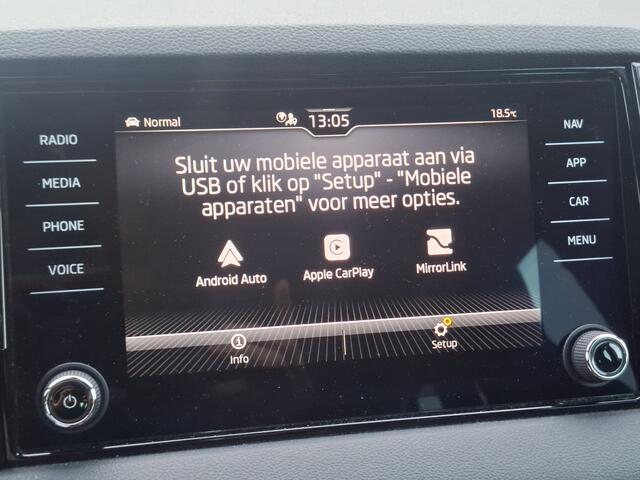 Skoda Karoq 1.5 TSI ACT Sportline Business | Android/Apple Carplay | LM Velgen 18" | Achteruitrijcamera + PDC Voor en Achter | Cruise Control | Airco |