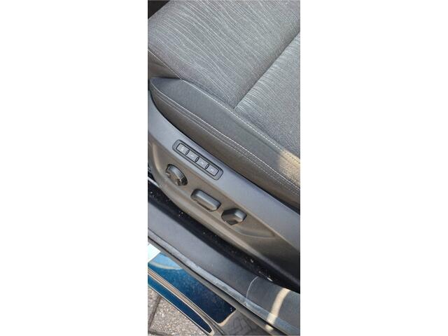 Skoda Karoq 1.5 TSI 150pk Style Navigatie Stoelverwarming Keyless Stoelgeheugen Camera