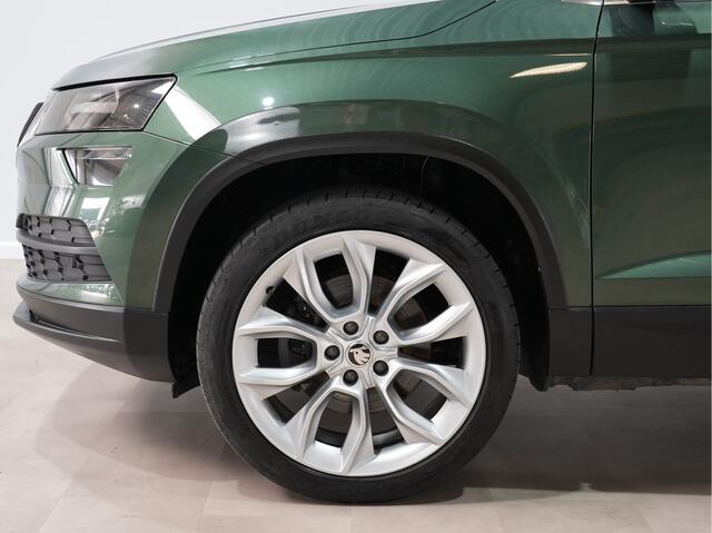 Skoda Karoq 1.5 TSI ACT 150pk DSG Sport Sportstoelen Camera Navigatie Privacy Glass Keyless 19"lm 286