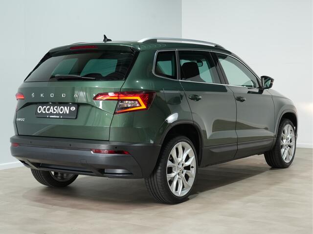 Skoda Karoq 1.5 TSI ACT 150pk DSG Sport Sportstoelen Camera Navigatie Privacy Glass Keyless 19"lm 286