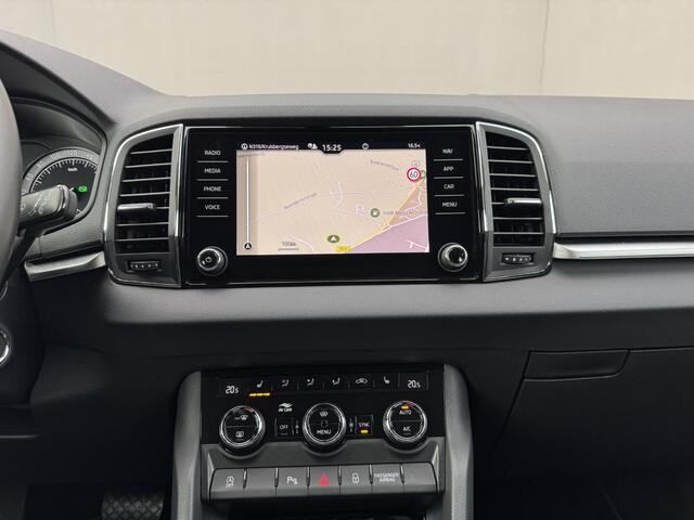 Skoda Karoq 1.5 TSI ACT Business Edition Plus / Automaat / Navigatie / Apple Carplay/Android Auto / Stoelverwarming voor/achter / Airco / Trekhaak geremd 1500 kg /