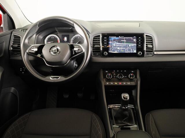 Skoda Karoq 1.0 TSI Business Edition 110pk | Navigatie | Parkeersensoren voor en achter | Apple Carplay/ Android auto | Lichtmetalen velgen | Cruise controle