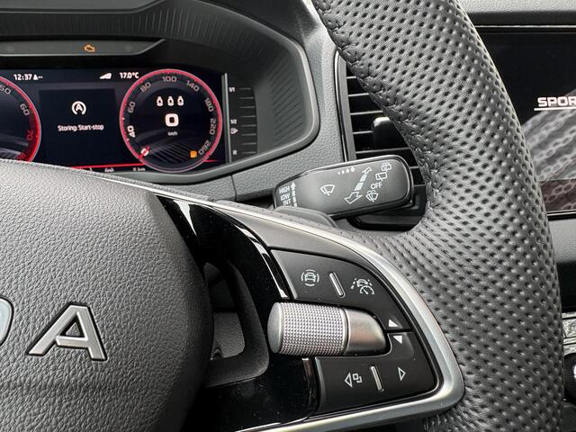 Skoda Karoq Sportline Ultimate 1.5 TSI 150 PK DSG | Automaat | Trekhaak | Panoramadak | Led Matrix verlichting | Trekhaak |