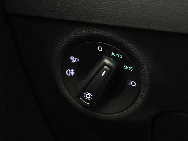 Skoda Karoq 1.5TSI/150PK ACT Sportline Business DSG · Panoramadak · Trekhaak · Apple/Android Car Play · Garantie t/m 23-08-2027 of 100000km