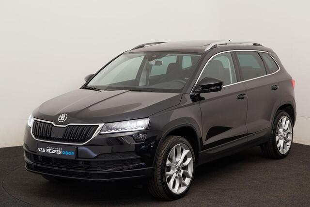 Skoda Karoq 1.5 TSI ACT Style TREKHAAK | PANO | LEDER | STANDKACHEL | CAMERA | DEALERONDERHOUDEN