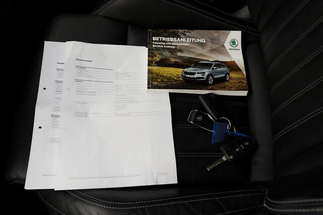 Skoda Karoq 1.5 TSI ACT Style TREKHAAK | PANO | LEDER | STANDKACHEL | CAMERA | DEALERONDERHOUDEN