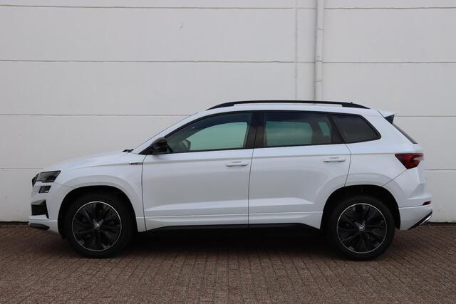 Skoda Karoq 1.5 TSI Sportline 150pk DSG7 Voor+achterbankverwarming | Stuurverwarming | Carplay | travelassist
