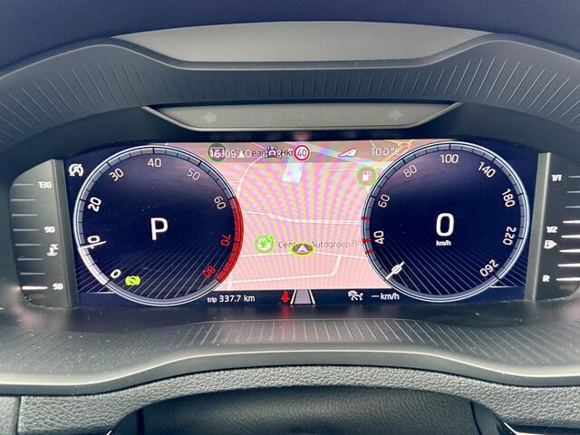 Skoda Karoq 1.5 TSI Sportline business | Trekhaak | Bomvol opties