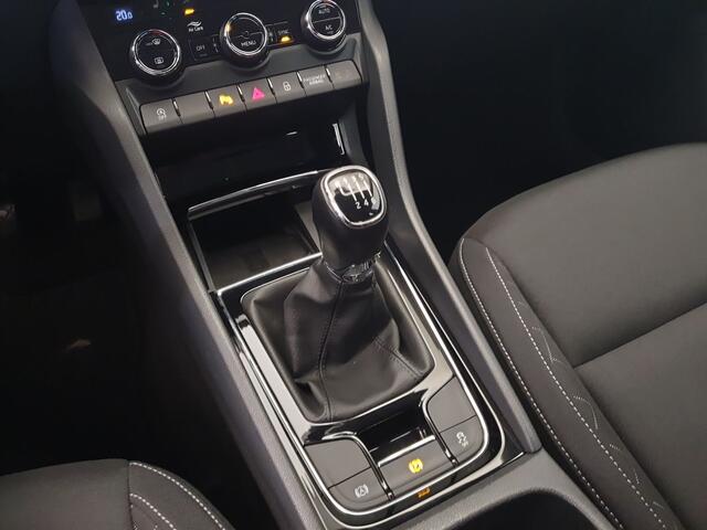 Skoda Karoq 1.0 TSI 110pk Business Edition Camera, Cruise control, Stoelverwarming