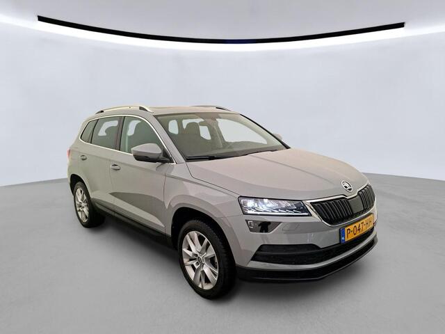 Skoda Karoq 1.5 TSI 150pk ACT Business Edition Plus DSG / Panoramadak / Navigatie / Camera / Trekhaak