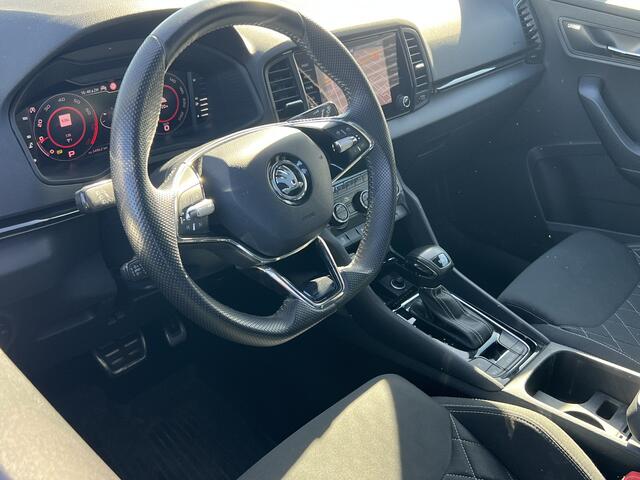 Skoda Karoq 1.5 TSI ACT Sportline Business | Nieuw Binnen! | Stoel Stuurverwarming | Pano | Trekhaak |