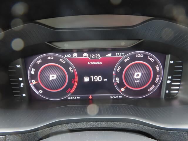 Skoda Karoq 1.5 TSI ACT Sportline Business DSG | verwarmbare voorruit | voorstoelen + achterbank verwarmd | elektrische achterklep