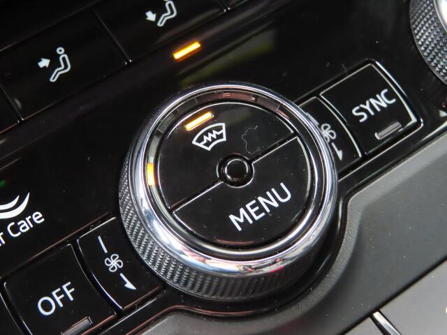 Skoda Karoq 1.5 TSI ACT Sportline Business DSG | verwarmbare voorruit | voorstoelen + achterbank verwarmd | elektrische achterklep