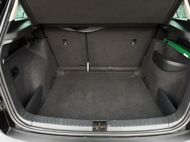 Skoda Karoq 1.5 TSI ACT Style | Pano | Elek. Trekhaak | LED | Carplay | Camera | Navi | PDC