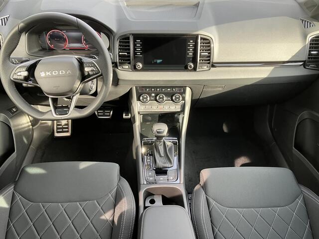 Skoda Karoq Sportline Ultimate 1.5 TSI 150 PK DSG | Automaat | Trekhaak | Panoramadak | Led Matrix verlichting | Trekhaak |