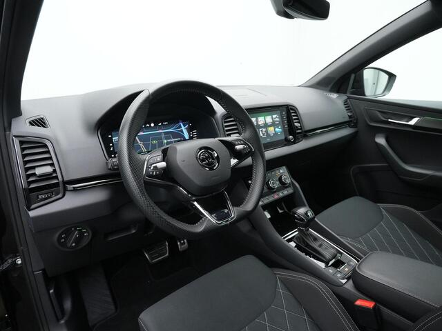 Skoda Karoq 1.5 TSI 150 pk DSG ACT Sportline | Panoramadak | Matrix LED | Achteruitrijcamera | Elektrische achterklep | Stuur-/stoelverwarming