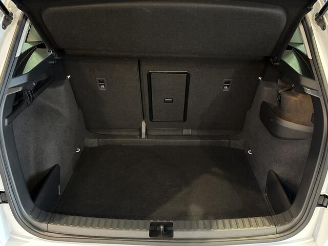 Skoda Karoq TSI 115PK SELECTION CARPLAY/LED/ECC