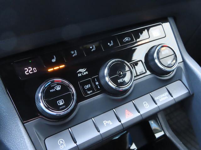 Skoda Karoq 1.5 TSI ACT Sportline Business | trekhaak wegklapbaar | camera | Elektrisch bedienbare achterklep | stoelverwarming |