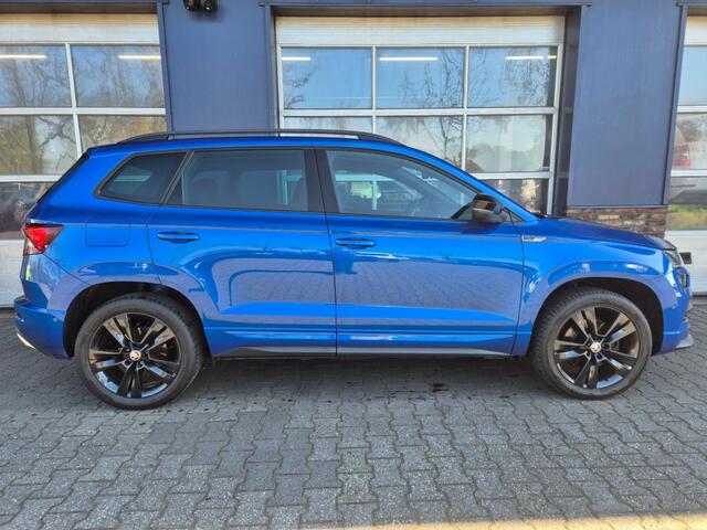 Skoda Karoq 1.5 TSI ACT Sportline Business, Automaat, PANO, Camera, Trekhaak, ACC, VCC, ALL IN Prijs!