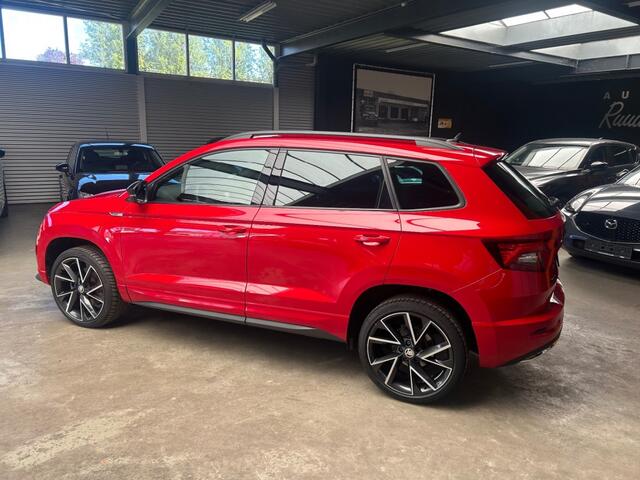 Skoda Karoq 1.5 TSI SPORTLINE / Trekhaak / 19inch / Camera