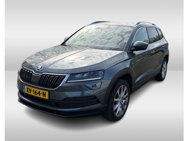 Skoda Karoq 1.5 TSI ACT Style Business / Trekhaak / Camera / Keyless / CarPlay / 18'' / Canton Audio / DAB / Stoelverwarming / Cruise Control Adaptief