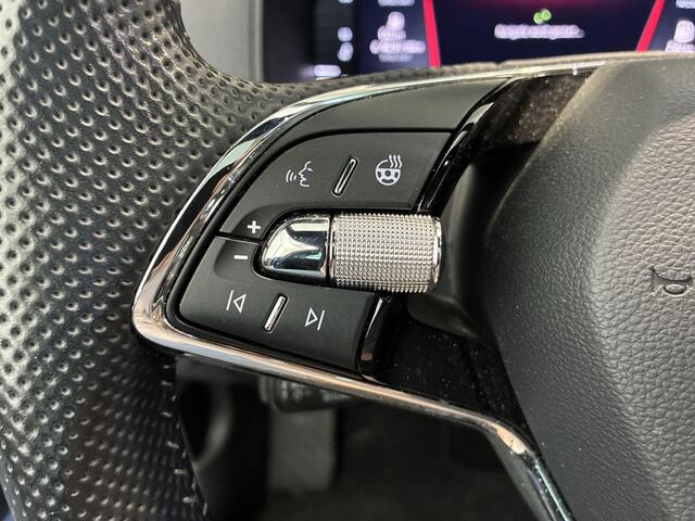 Skoda Karoq 1.5 TSI 150pk DSG Sportline Business · Panoramadak · Camera · Stuur- & Stoelverwarming · Trekhaak · Canton Audio · Dodehoeksensor · Keyless ·