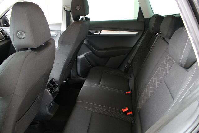 Skoda Karoq 1.0 TSI Clever Edition Android Auto / Apple Carplay | Climate Control | Stoelverwarming | PDC