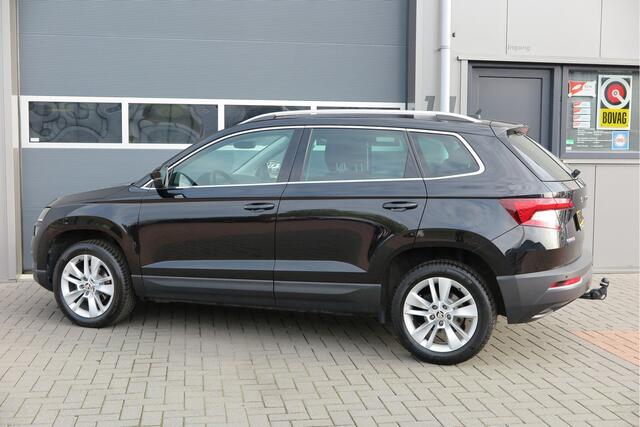 Skoda Karoq 1.5 TSI 150pk DSG ACT Business Edition Plus Trekhaak ,Side assist , Lane assist , Adaptive cruise, Stoelverwarming ,Navi, PDC , Camera etc. .
