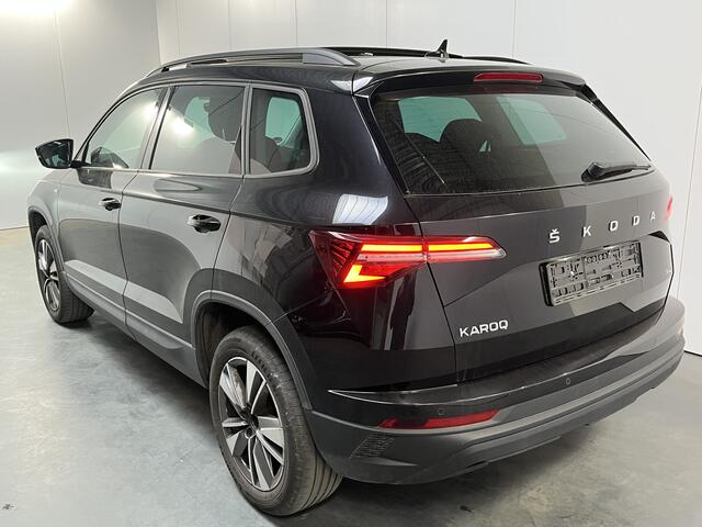 Skoda Karoq 1.0 TSI Ambition Tour / PANODAK/ KEYLESS/ STOELVERWARMING V&A/ DIGITAL DASH/ CRUISE/ SMARTLINK/ NAV/ CLIMA/ PARK. SENSOREN + CAMERA