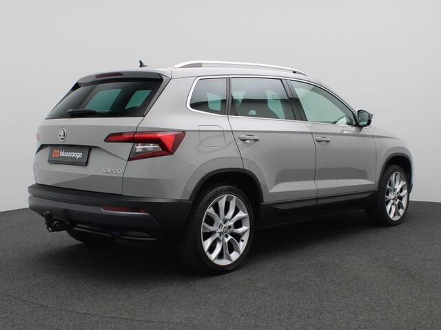 Skoda Karoq 1.5 TSI ACT Style Business 150PK DSG Trekhaak, 19", Virtual Pedal, Achteruitrijcamera, Memorystoel, Canton Audio, Keyless, Alarm, Stoelverwarming