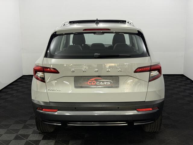 Skoda Karoq 1.0 TSI Business Edition Panoramadak, Camera, Navi, Keyless start, Cruise control, A start stop, Sfeerverlichting