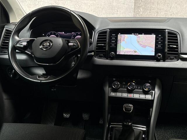 Skoda Karoq 1.0 TSI Sport (VIRTUAL COCKPIT, APPLE CARPLAY, GROOT NAVI, KEYLESS, CLIMATE, SPORTSTOELEN, PARKEERSENSOREN, CRUISE, NIEUWE APK, NIEUWSTAAT)