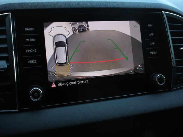 Skoda Karoq 1.5 TSI 150pk Automaat ACT Ambition Navigatie Android Auto / Apple Carplay Climate Control Camera Parkeer sensoren Lichtmetalen Velgen Dab Digitale Cockpit Keyless Start Led Cruise Control Adaptive