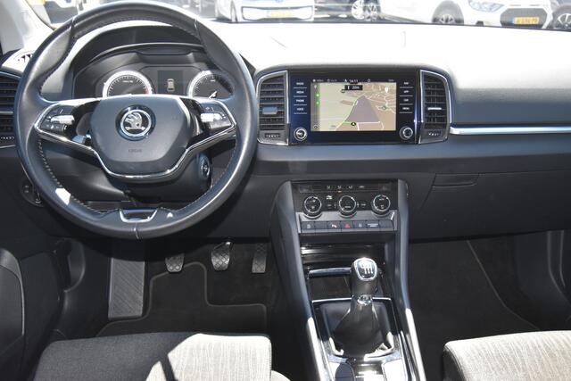 Skoda Karoq 1.0 TSI Business Edition Plus , TREKHAAK , CLIMATR , NAVI , A UITRIJ CAM , PDC V+A ,