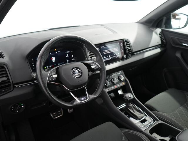 Skoda Karoq 1.5 TSI ACT Sportline Business | Pano | Camera | Carplay | Cruise |