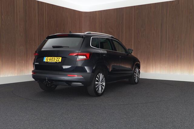 Skoda Karoq 1.5 TSI ACT 150pk DSG Business Edition Trekhaak Camera Keyless Sportstoelen Virtual Cockpit Navigatie