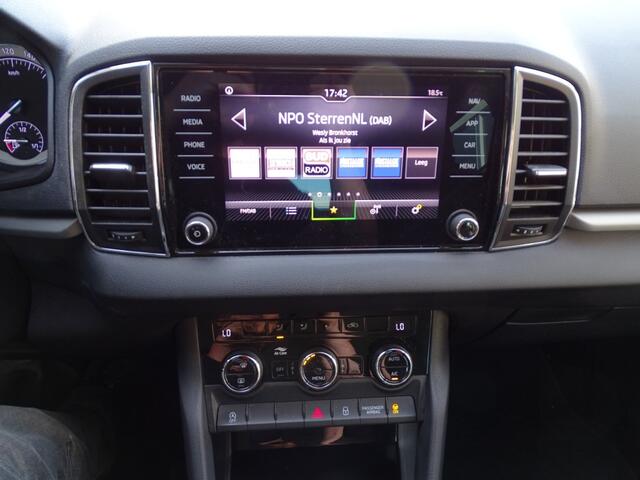 Skoda Karoq 1.0 TSI BUS. ED-Navi-Carplay-Clima-Came-Blth-Pdc