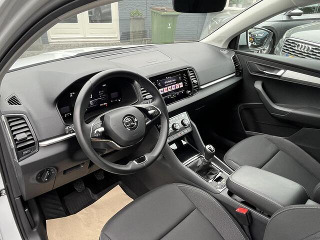 Skoda Karoq 1.0 TSi Business Edition Plus | EL. TREKHAAK | 5 JAAR FABRIEKSGARANTIE |
