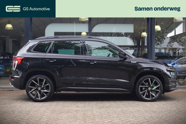 Skoda Karoq 1.5 TSI ACT Sportline Business met TREKHAAK|NAVIGA