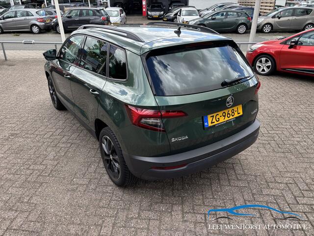 Skoda Karoq 1.0 TSI Ambition AUTOMAAT, elek. a.klep, leer, standkachel, UNIEKE kleur