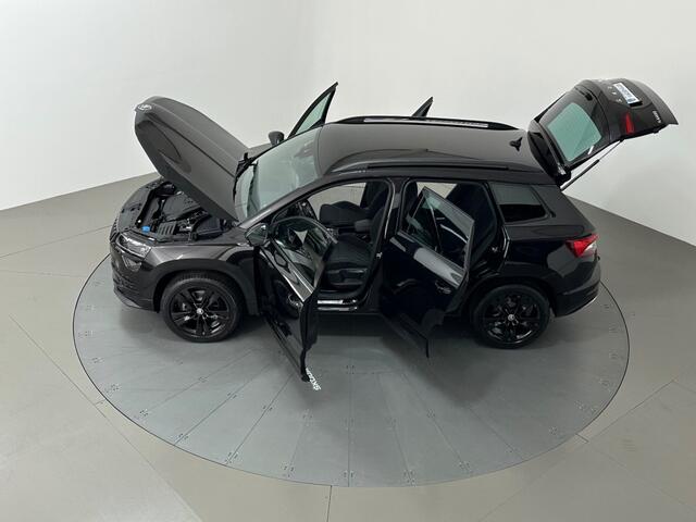Skoda Karoq 1.5 TSI SPORTLINE DSG AUTOMAAT ACC DIGIDASH TREKHAAK
