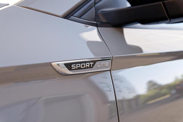 Skoda Karoq 1.5 TSI ACT Sportline Business 19" LM velgen, Sound System, Verwarmbare stoelen, criose control, enz