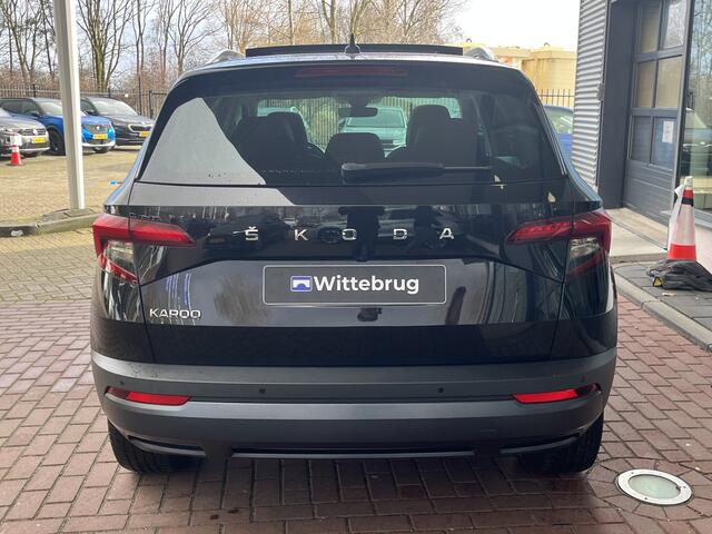 Skoda Karoq 1.5 TSI ACT Style / Panoramadak / Achteruitrij camera / Led verlichting / Elek Achterklep / 17''LMV