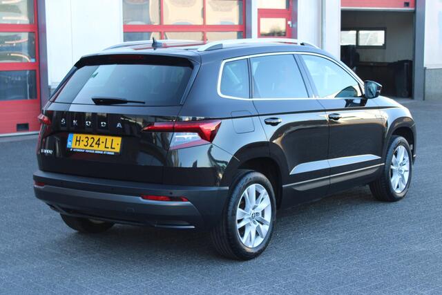 Skoda Karoq 1.0 TSI Bus. Ed. Trekhaak/Adaptive/Camera/Led/Canton