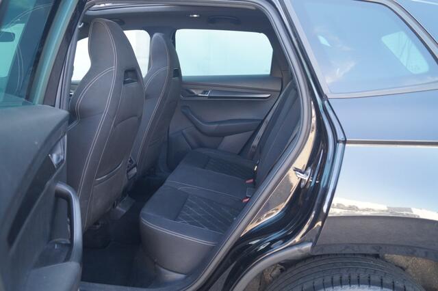 Skoda Karoq 1.5 TSI 150pk DSG Sportline Business -PANO-ECC-NAVI-