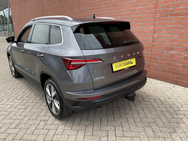 Skoda Karoq 1.5 TSI 150pk DSG Style Navigatie Apple Carplay/Android Auto Parkeersensoren Camera Adaptive Cruise Control Elektrische achterklep Wegklapbare trekhaak Stoel- en stuurverwarming Ledverlichting Virtual Cockpit Climate Control