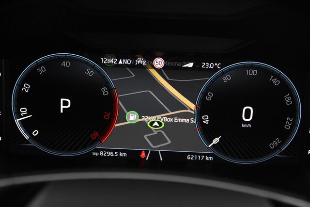Skoda Karoq 1.5 TSI Selection *1ste Eigenaar*4x Stoelverwarming*Trekhaak*
